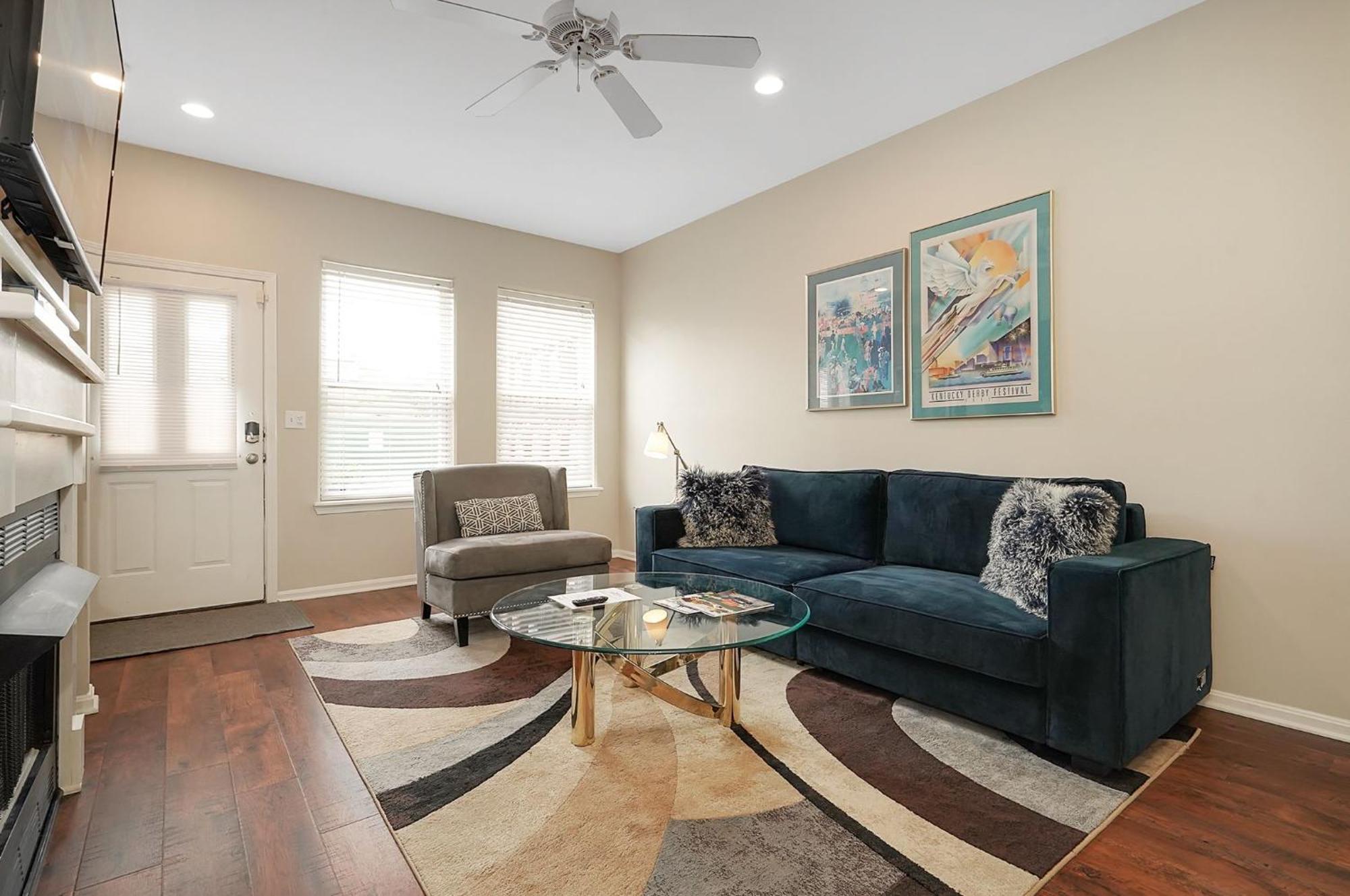 Lux Townhouse, Walk To All, Sleeps 6 Adults Louisville Ngoại thất bức ảnh
